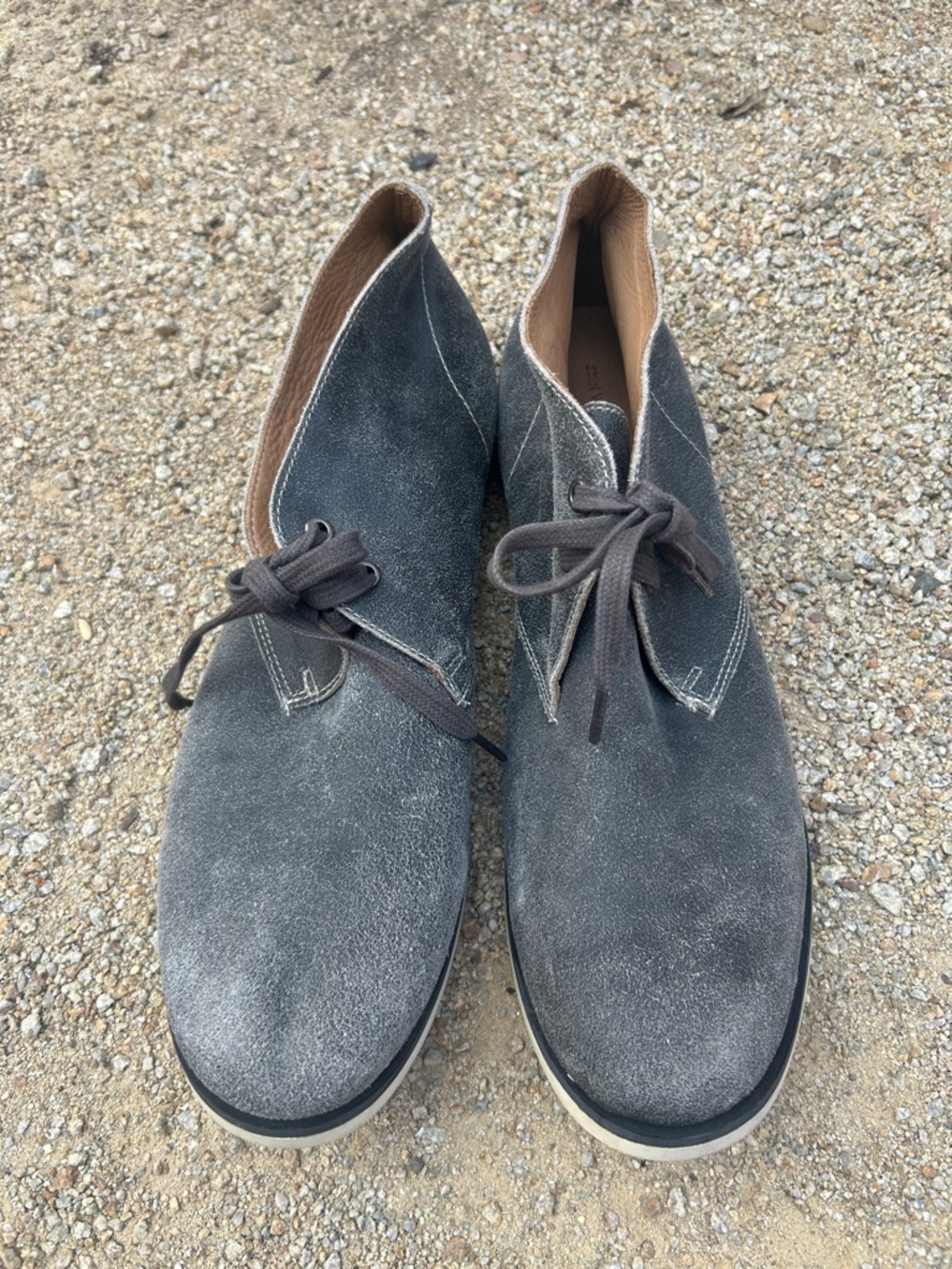 John Varvatos Men's Charcoal Gray Suede Chukka Boots